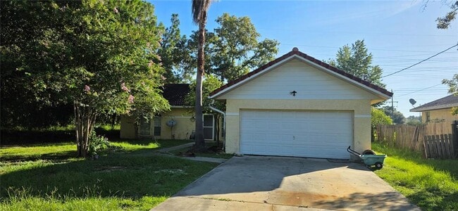 property at 5 Midway Ct