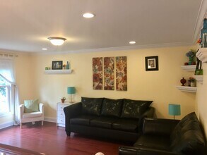 2527 Vivaldi Ln in Gambrills, MD - Foto de edificio - Building Photo