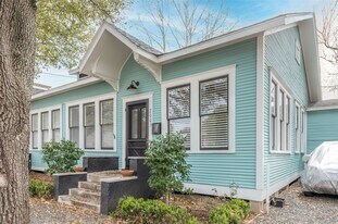 2003 Lubbock St in Houston, TX - Building Photo