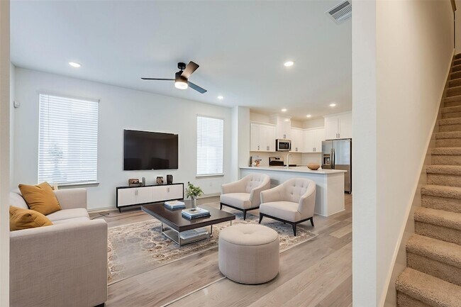 5232 Springlake Pkwy in Haltom City, TX - Building Photo - Building Photo