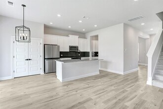 118 Periwinkle Ln in Bastrop, TX - Building Photo - Building Photo