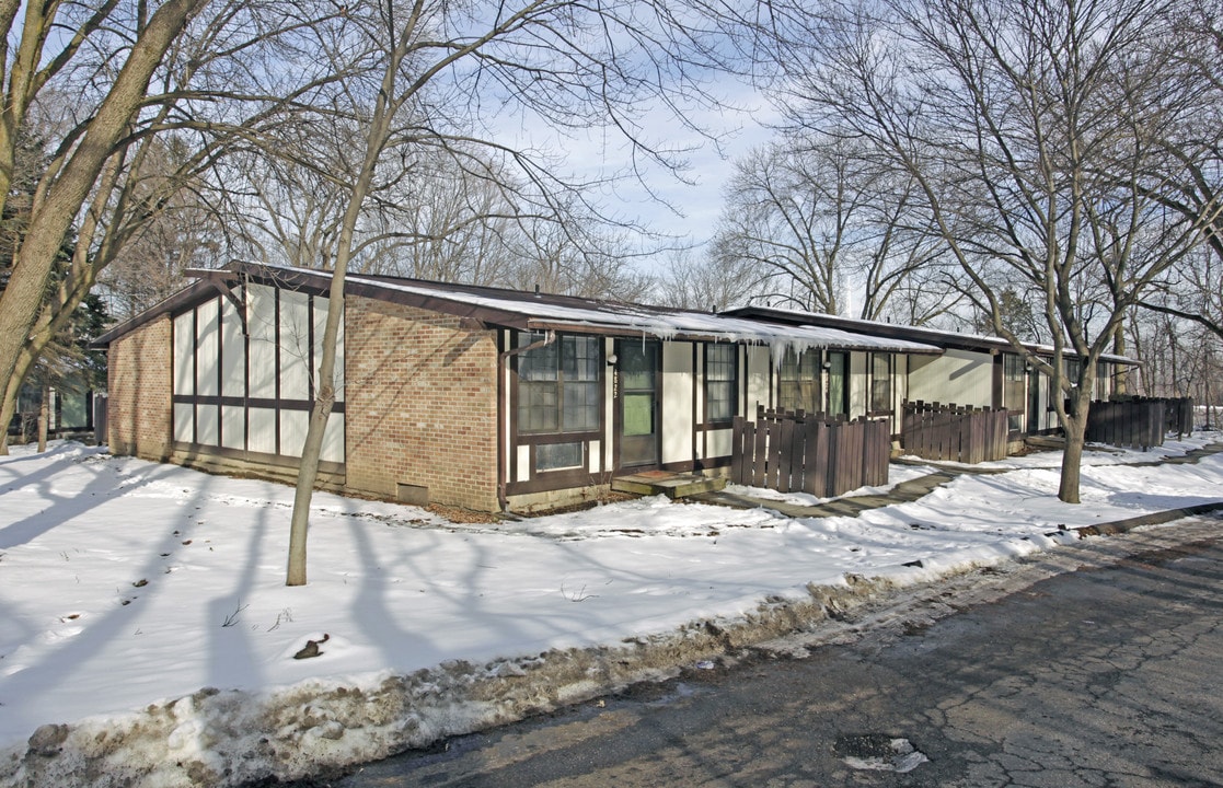 Gaby's Apartments in Dayton, OH - Building Photo