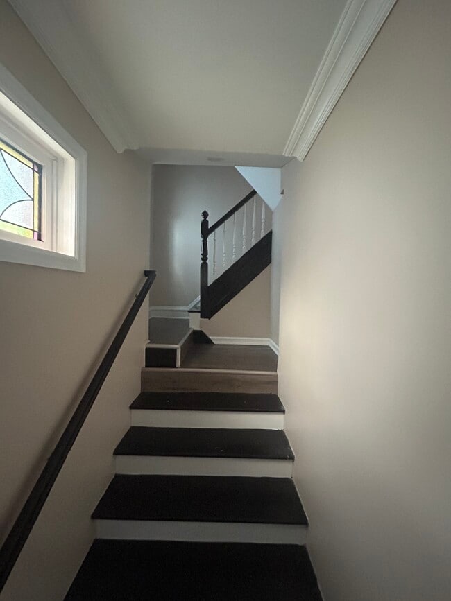 122 Terrace Ave, Unit 2