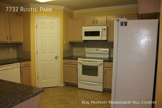 7732 Rustic Park in San Antonio, TX - Building Photo - Building Photo