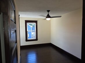 498 Clarendon St in Newark, OH - Building Photo - Building Photo