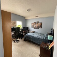 2890 Coral Ct in Coralville, IA - Building Photo - Building Photo