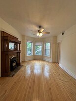 3701 N Damen Ave in Chicago, IL - Building Photo