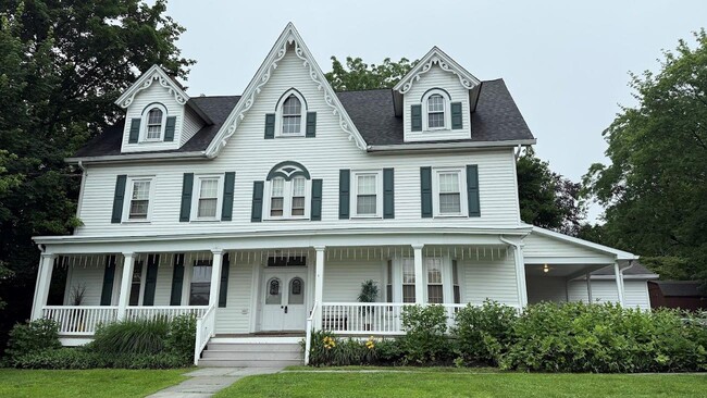property at 11 N Liberty Dr