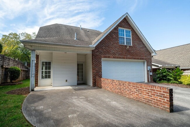 844 Poets Corner Way in Knoxville, TN - Building Photo - Building Photo