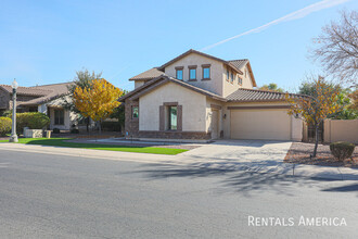 14797 W Escondido Dr N in Litchfield Park, AZ - Building Photo - Building Photo