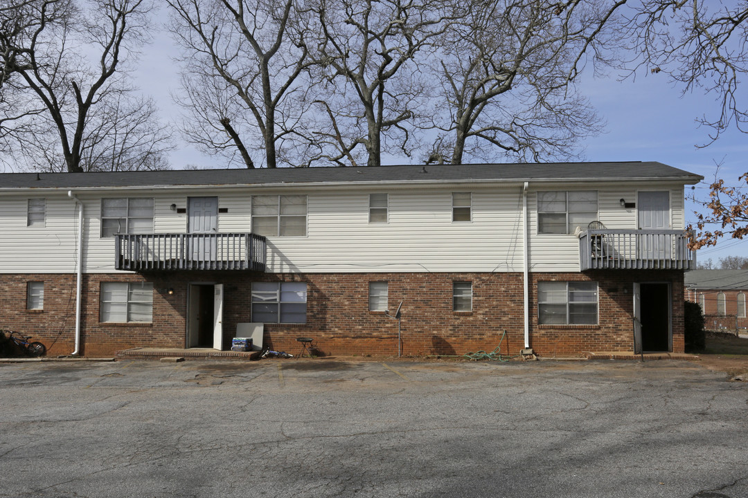 San Souci Apartments in Greenville, SC - Foto de edificio