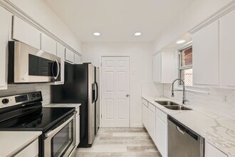 513 Jeanette Dr in Converse, TX - Building Photo - Building Photo
