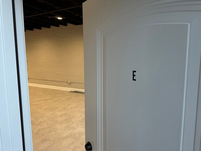 104 S 4th St in Mebane, NC - Building Photo - Building Photo