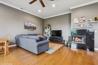 2245 W North Ave in Chicago, IL - Building Photo - Building Photo
