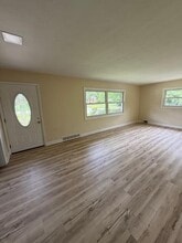 205 Westridge Dr in High Point, NC - Foto de edificio - Building Photo
