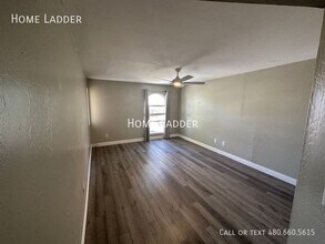 2145 E Sanos Dr in Tempe, AZ - Building Photo - Building Photo