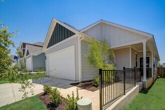 5407 Jason Dr in Austin, TX - Foto de edificio - Building Photo