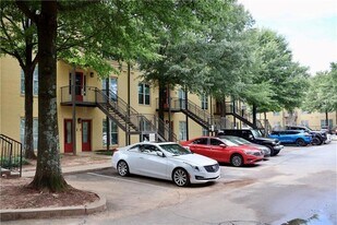 1195 Milton Terrace SE, Unit 2201 in Atlanta, GA - Building Photo