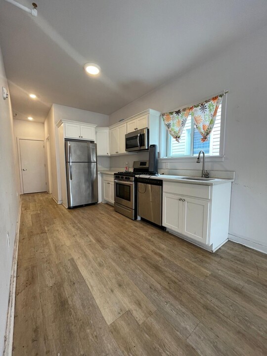 441 Bergen Ave, Unit 3R in Jersey City, NJ - Building Photo