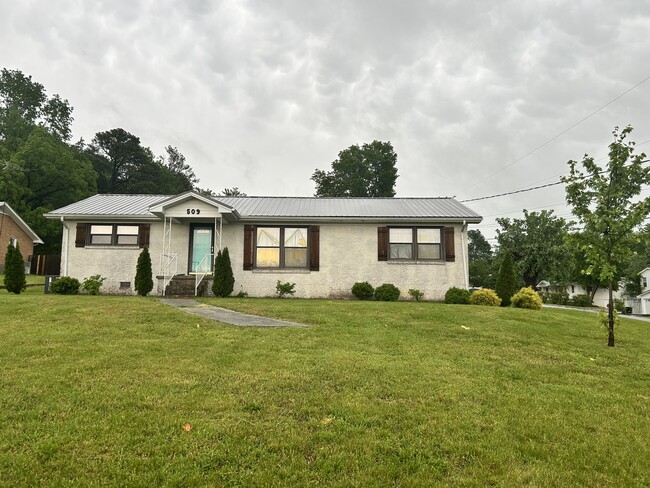 property at 509 S McCrary St