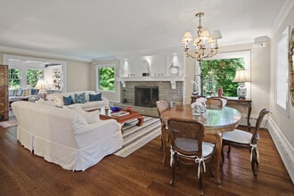 58 Kent Rd in Wilton, CT - Building Photo - Building Photo