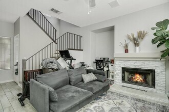 2811 W Canyon Ave. in San Diego, CA - Building Photo - Building Photo