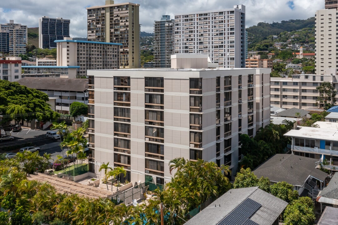 The Piikoi in Honolulu, HI - Building Photo