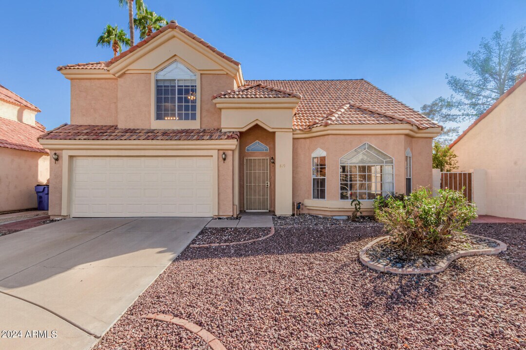 819 W Kyle Ct in Gilbert, AZ - Building Photo