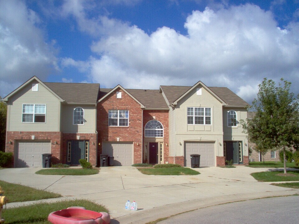3127 Brunswick Ct S in Lafayette, IN - Foto de edificio