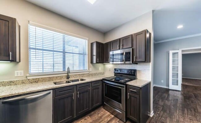 property at 4141 Horizon N Pkwy