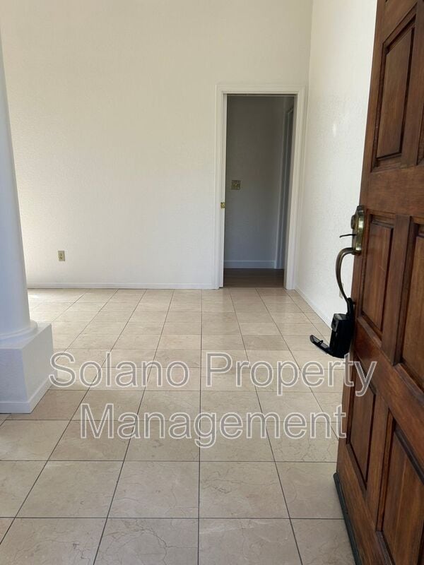 1829 Nephi Dr in Fairfield, CA - Building Photo - Building Photo