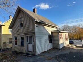 90 Chapman St in Willimantic, CT - Building Photo - Building Photo