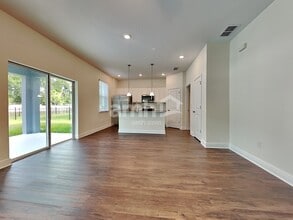 22493 Bellini Cir in Land O Lakes, FL - Foto de edificio - Building Photo