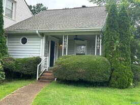 3030 Dupree Dr SW in Huntsville, AL - Building Photo