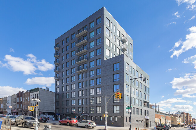 1510 Gates in Brooklyn, NY - Building Photo - Primary Photo