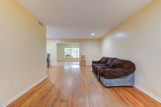 4046 Woodfin St in Houston, TX - Building Photo - Building Photo