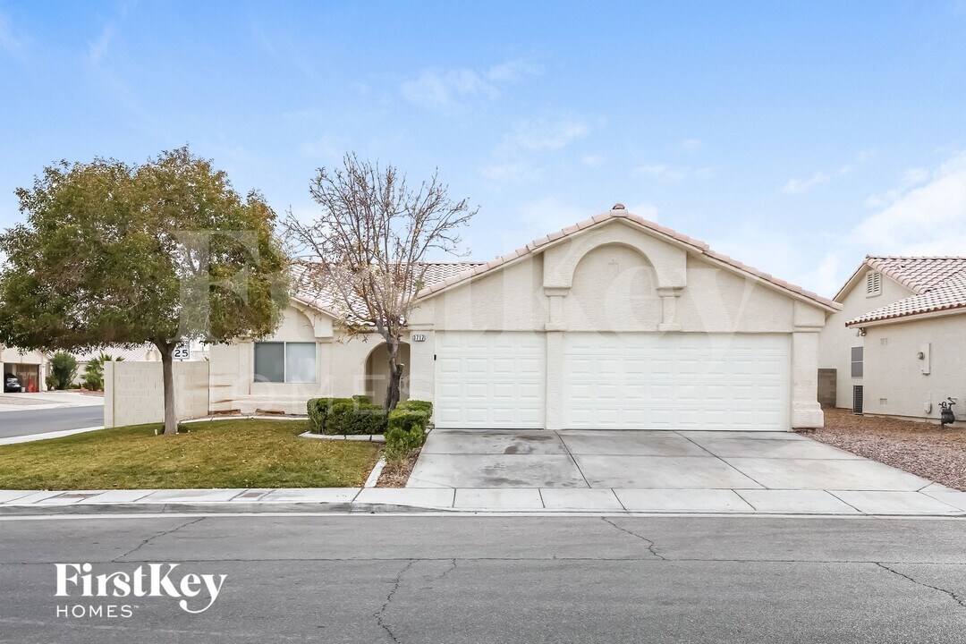 3717 Gramercy Ave in North Las Vegas, NV - Building Photo