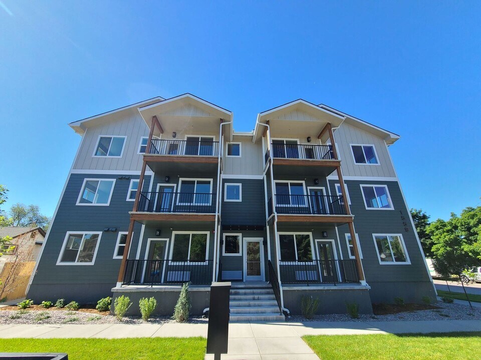 1559 S 11th St W in Missoula, MT - Building Photo
