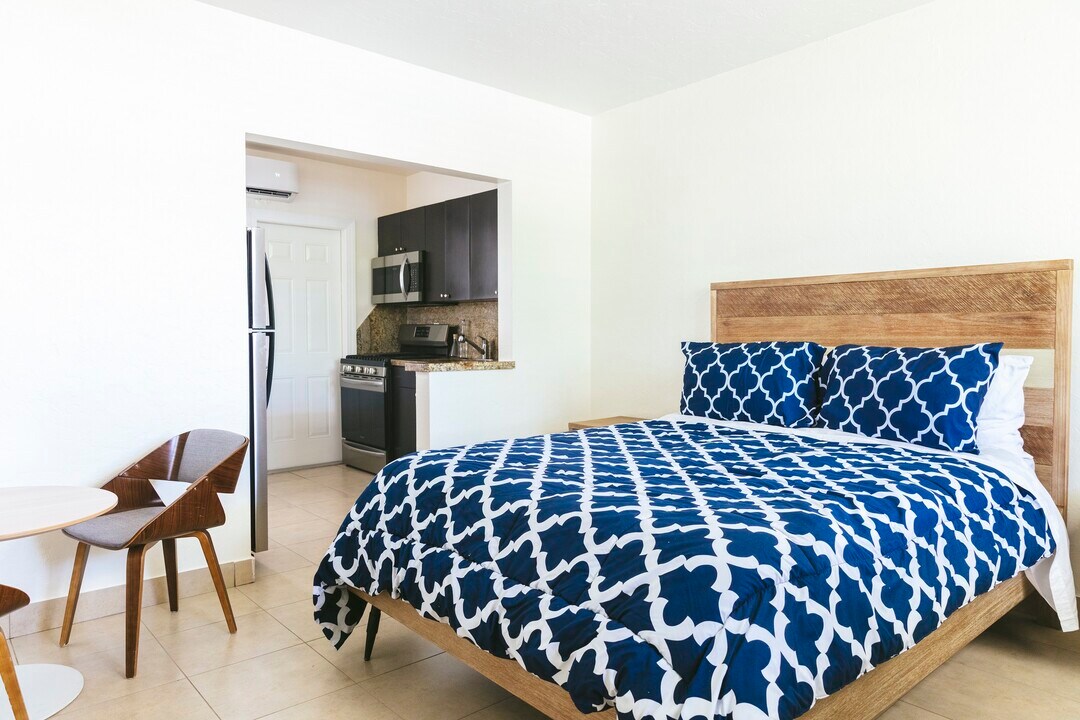 1601 S Federal Hwy in Lake Worth, FL - Foto de edificio