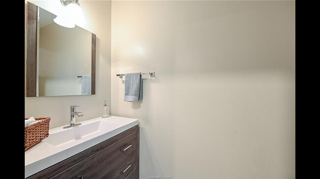 property at 1408 Summit St