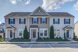 1102 Renewal Pl in Raleigh, NC - Building Photo - Building Photo