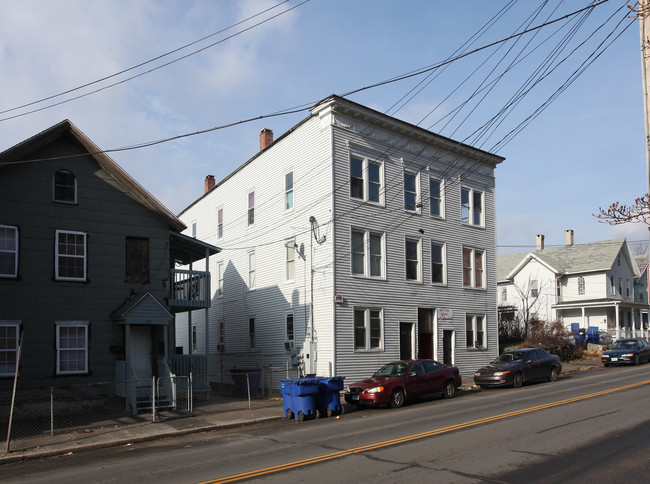 630-632 Baldwin St in Waterbury, CT - Building Photo - Building Photo