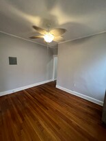 4 Eaton Pl in East Orange, NJ - Building Photo