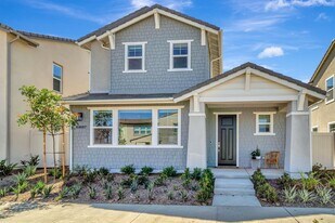 10887 Carlos St in Ventura, CA - Building Photo