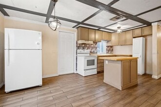 2526 26th St S in St. Petersburg, FL - Building Photo - Building Photo