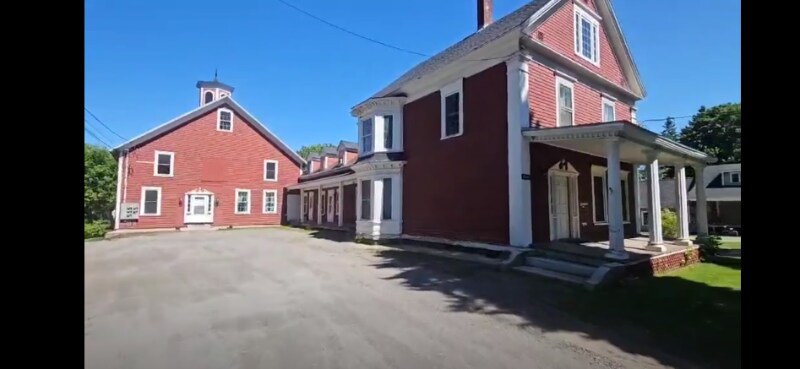 6149 Memorial Dr-Unit -4 in Lyndon, VT - Building Photo