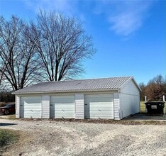 303 Smith Rd, Unit B in Jonesburg, MO - Building Photo - Building Photo