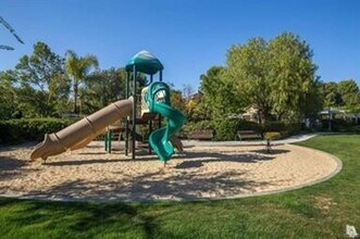 2904 Capella Way in Thousand Oaks, CA - Building Photo - Building Photo