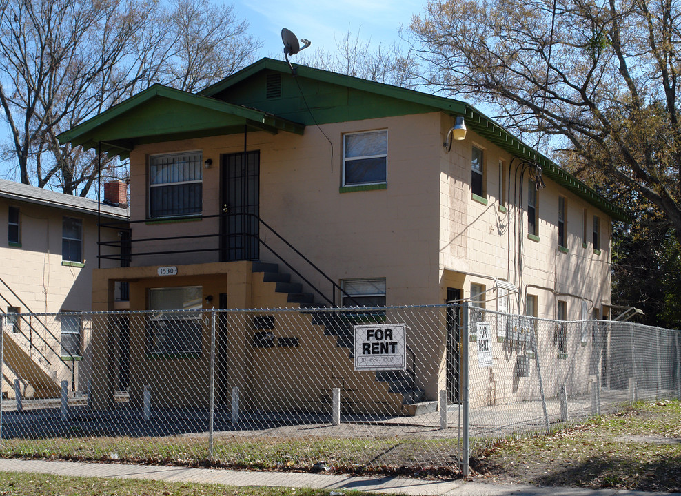 1530 W 21st St in Jacksonville, FL - Foto de edificio