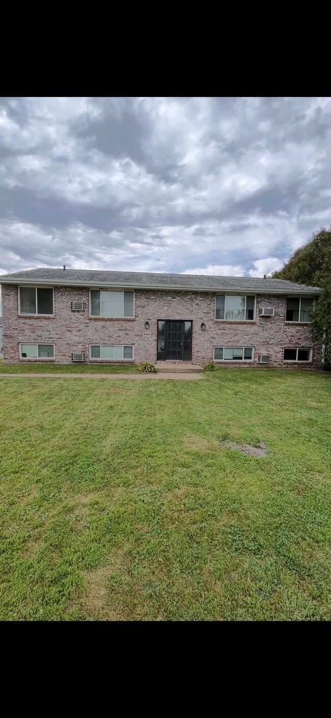 2985 Hales Mill Rd, Unit 1 in Asbury, IA - Building Photo - Building Photo